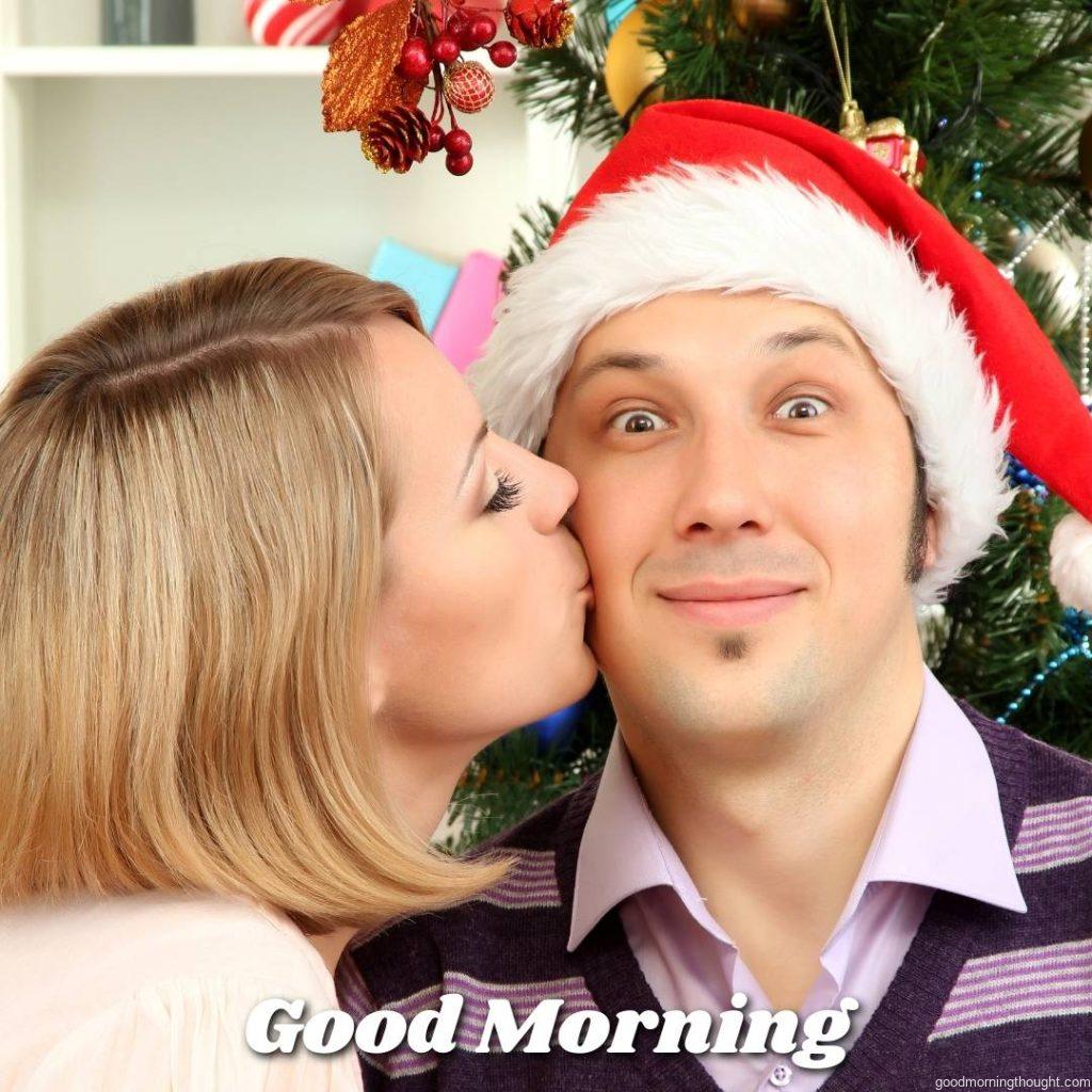 Romantic Kiss under Mistletoe, Love Romantic Kiss Good Morning Image